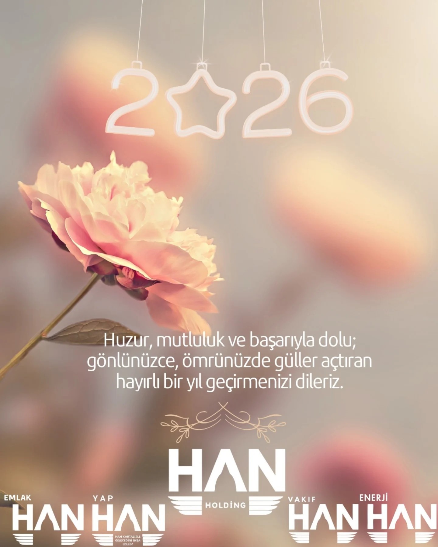 Huzur, mutluluk ve başarıyla dolu; gönlünüzce, ömrünüzde güller açtıran hayırlı bir yıl…